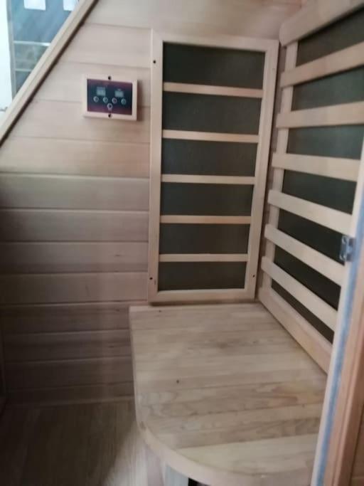 Appartement Avec Sauna Et Balneo Privatifs -Troyes Centre Extérieur photo